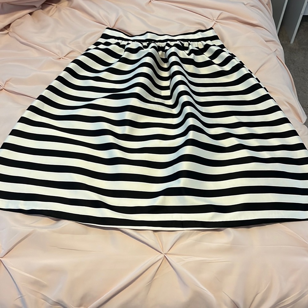 Black & white tea length skirt
